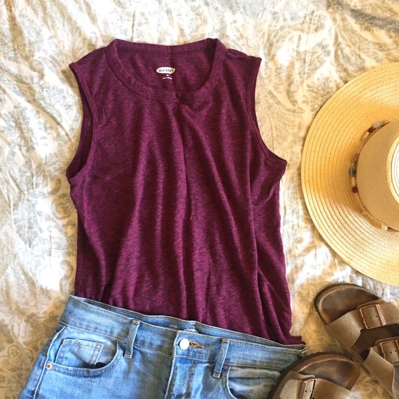 Old Navy Tops - EUC Old Navy sleeveless top